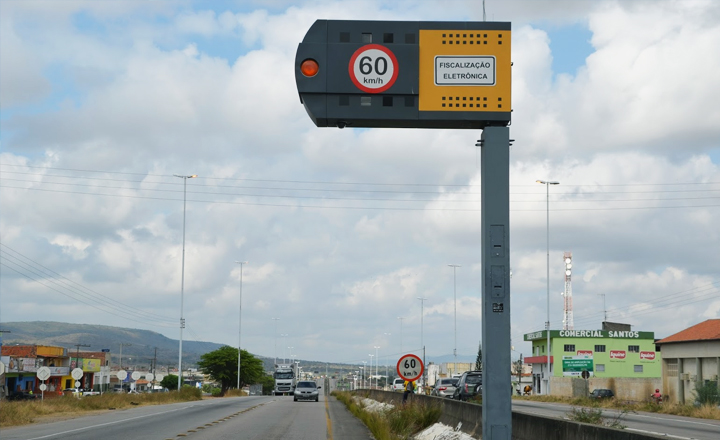 lombadas eletrônicas