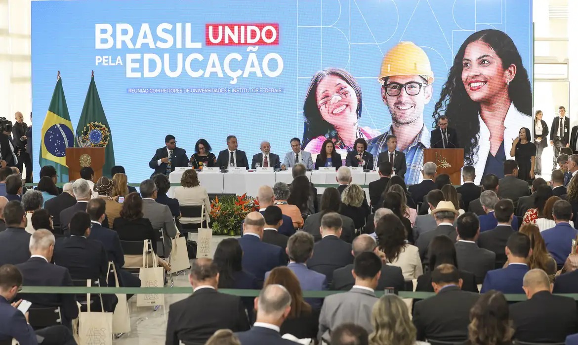 unidospelaeducacao