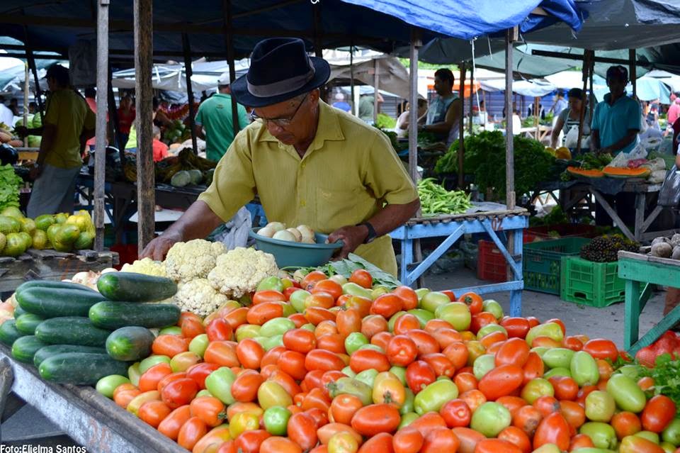 feira livre panelas min