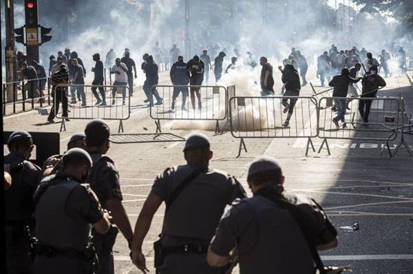 ato democracia paulista